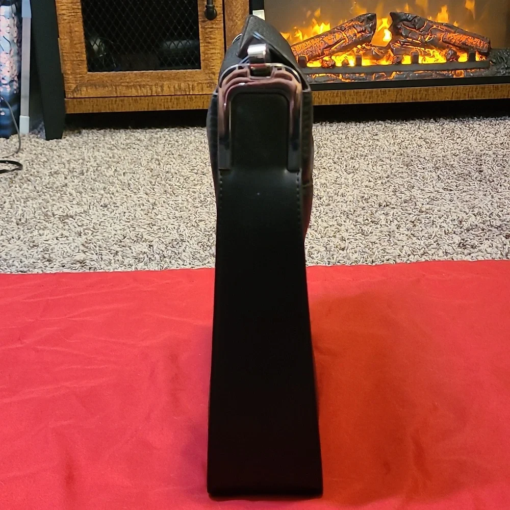 Calvin Klein Fay Large Crossbody Bag In Black Leather - Picture 5 of 9